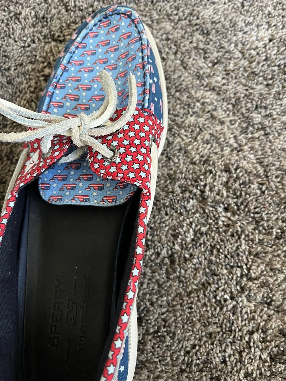 Vineyard Vines. Men's Casual Red & Blue Patterned Boat Shoes- Sperry. Mens 9.5